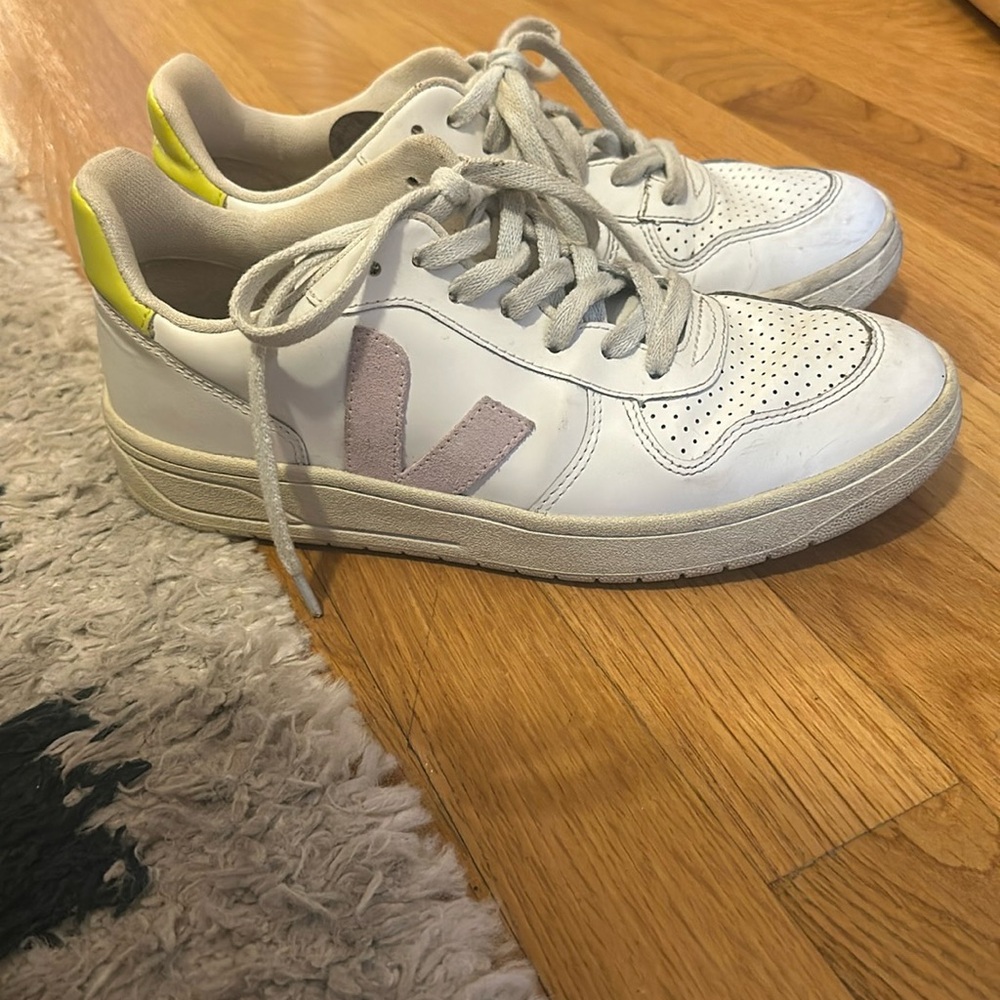 Veja Sneakers